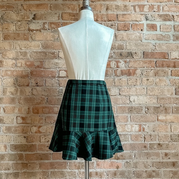 BNWT Draper James Ruffle Hem Skirt in Blackwatch Plaid - Picture 9 of 16